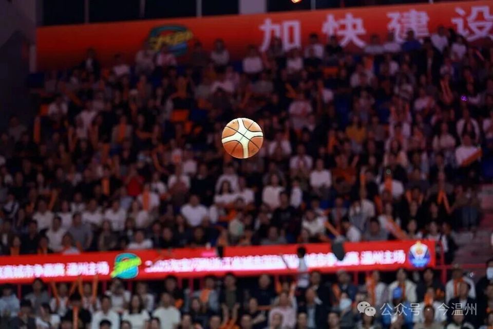 全场响起一, img, 输球很苦