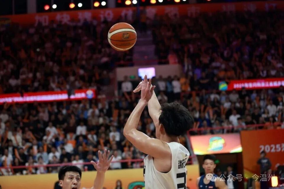 温州彻底不装了！对手被打崩！